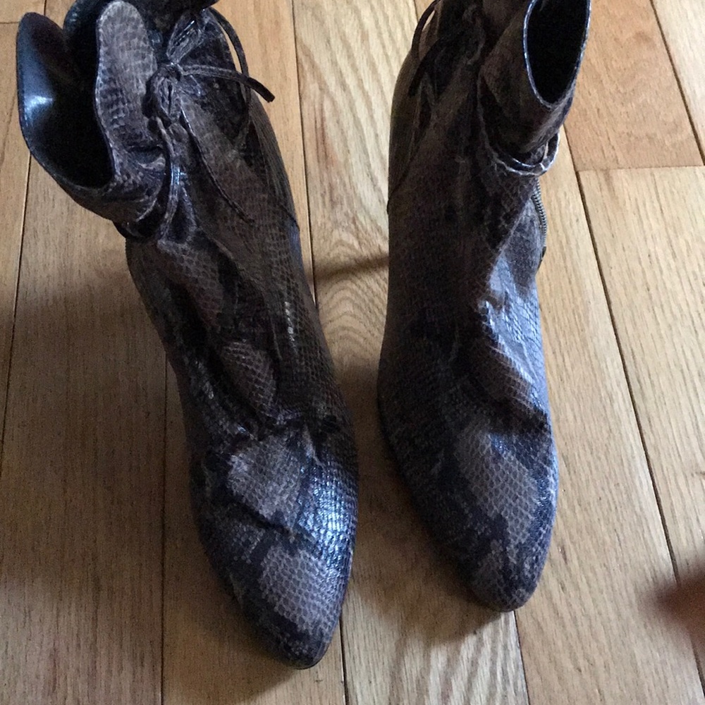 Ankle length boots